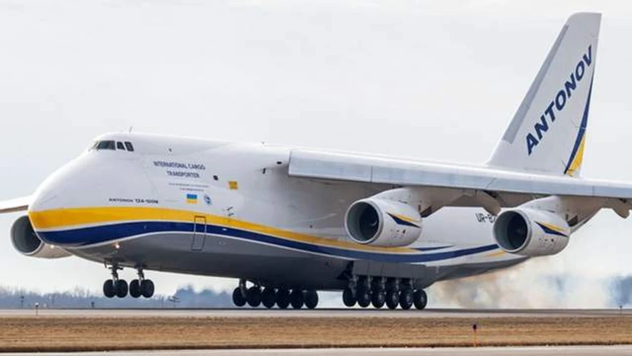 Дрон із вибухівкою біля Ан-124 у Лейпциг-Галле: заява посольства РФ і версія розвідки США