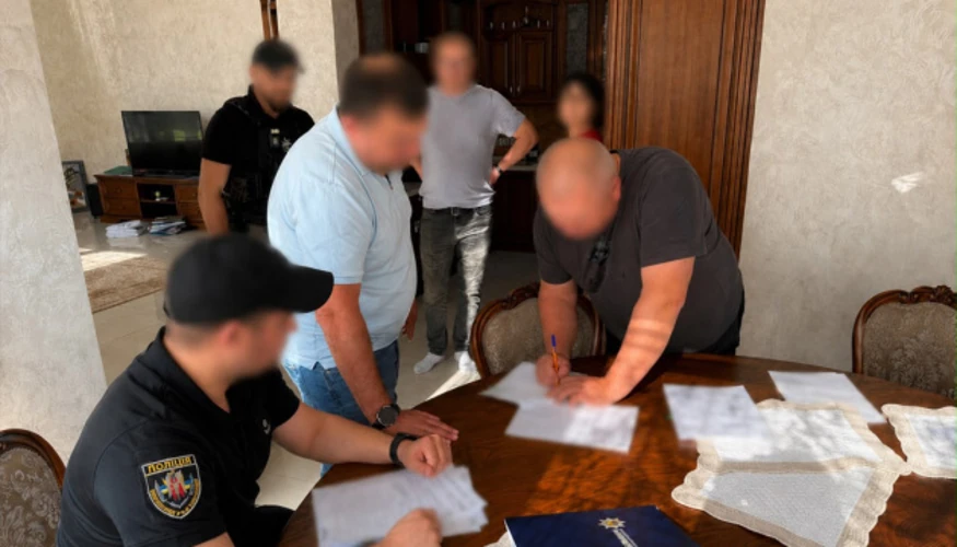 Понад 3 млн грн з «Турботи»: підозри депутатам Київоблради та родичам