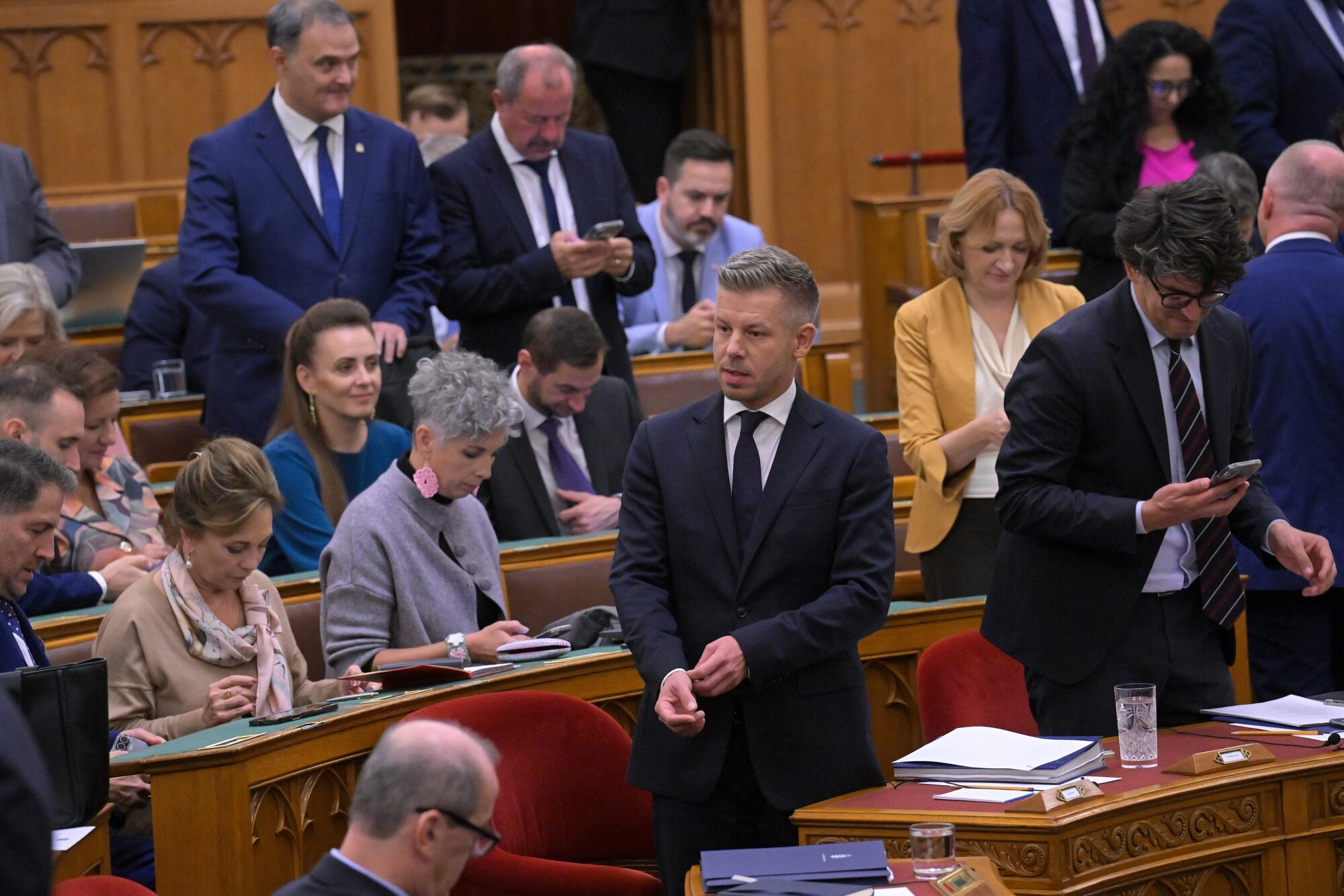 Парламент Угорщини призупинив недоторканність Мадяра і двох ексміністрів Орбана