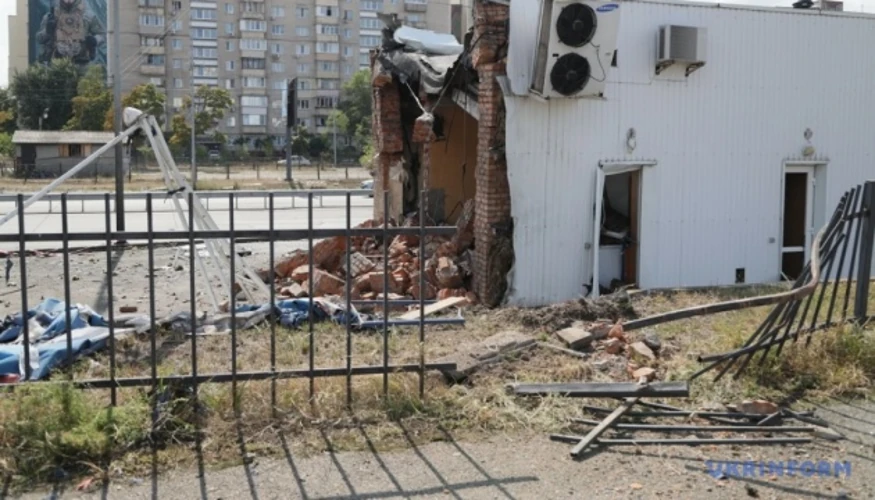 У Києві після нічних ударів дронів постраждали вісім людей, ринок палива стабільний